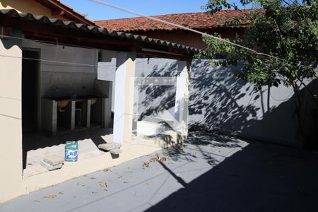 Quintal de casa à venda com 3 quartos, 100m² em Jardim Bela Vista, Goiânia