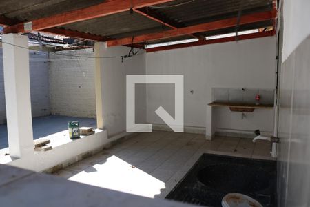 Casa à venda com 100m², 3 quartos e 1 vagaÁrea de Serviço