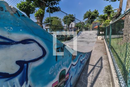 Casa de condomínio à venda com 284m², 4 quartos e 4 vagasRampa de Skate
