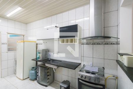 Casa de condomínio à venda com 284m², 4 quartos e 4 vagasCozinha 1