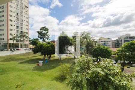 Casa de condomínio à venda com 284m², 4 quartos e 4 vagasVista do Quarto 3