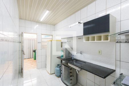 Casa de condomínio à venda com 284m², 4 quartos e 4 vagasCozinha 1
