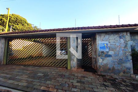 Casa para alugar com 150m², 4 quartos e 3 vagas Casa para alugar com 150m², 4 quartos e 3 vagasFachada