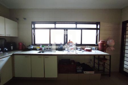 Casa para alugar com 150m², 4 quartos e 3 vagas Casa para alugar com 150m², 4 quartos e 3 vagasCozinha