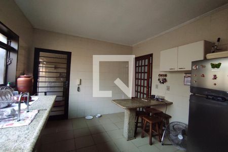 Casa para alugar com 150m², 4 quartos e 3 vagas Casa para alugar com 150m², 4 quartos e 3 vagasCozinha