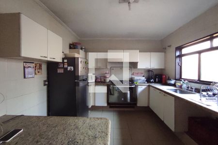 Casa para alugar com 150m², 4 quartos e 3 vagas Casa para alugar com 150m², 4 quartos e 3 vagasCozinha