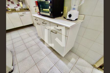 Apartamento à venda com 100m², 2 quartos e sem vagaCopa / Cozinha 