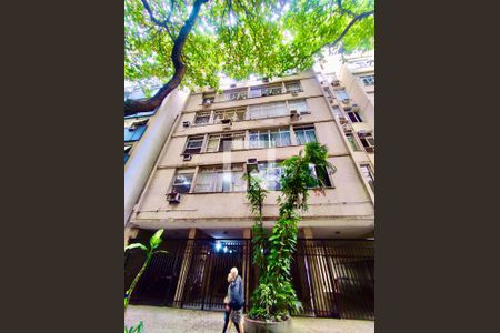 Apartamento à venda com 100m², 2 quartos e sem vagaFachada 