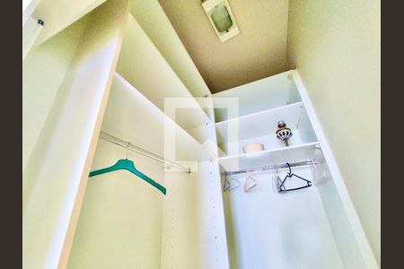Apartamento à venda com 100m², 2 quartos e sem vagaQuarto closet 