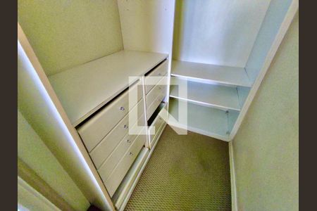 Apartamento à venda com 100m², 2 quartos e sem vagaQuarto closet 