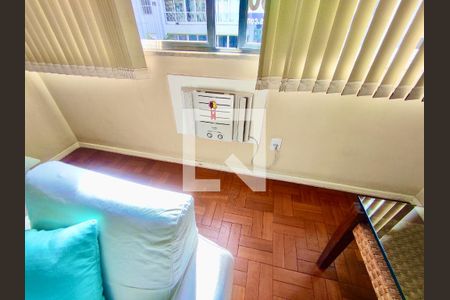 Sala de apartamento à venda com 2 quartos, 100m² em Copacabana, Rio de Janeiro