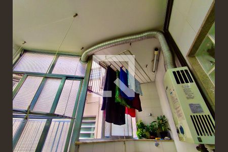 Apartamento à venda com 100m², 2 quartos e sem vagaÁrea serviço 