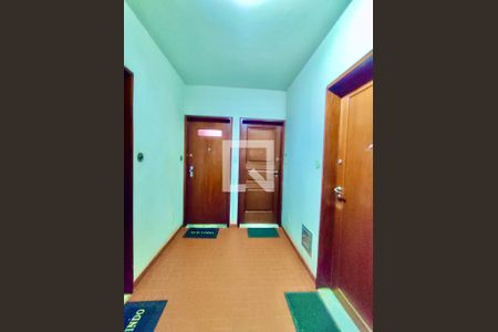 Apartamento à venda com 100m², 2 quartos e sem vagaHall 