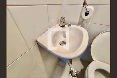 Apartamento à venda com 100m², 2 quartos e sem vagaBanheiro serviço 