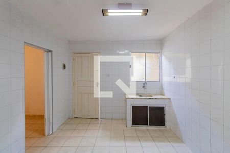 Cozinha  de casa para alugar com 1 quarto, 50m² em Vila Nhocuné, São Paulo