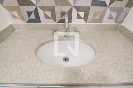 Apartamento para alugar com 45m², 2 quartos e 1 vaga Apartamento para alugar com 45m², 2 quartos e 1 vagaBanheiro