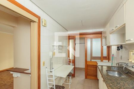 Apartamento à venda com 111m², 3 quartos e 1 vaga Apartamento à venda com 111m², 3 quartos e 1 vagaCozinha e Área de Serviço