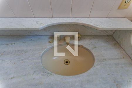 Apartamento à venda com 111m², 3 quartos e 1 vaga Apartamento à venda com 111m², 3 quartos e 1 vagaBanheiro