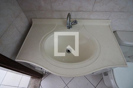 Banheiro Social de casa para alugar com 1 quarto, 60m² em Jardim Trieste, São Bernardo do Campo