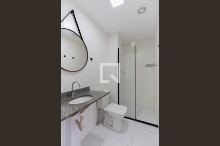 Banheiro da suíte de apartamento para alugar com 1 quarto, 34m² em Parada Inglesa, São Paulo