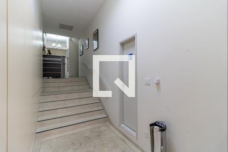 Apartamento para alugar com 88m², 3 quartos e sem vaga Apartamento para alugar com 88m², 3 quartos e sem vagaHall