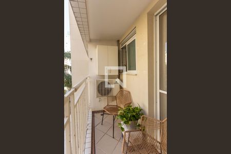 Varanda de apartamento à venda com 2 quartos, 52m² em Vila Olímpia, São Paulo