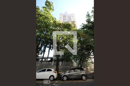 Apartamento à venda com 52m², 2 quartos e 1 vaga Apartamento à venda com 52m², 2 quartos e 1 vagaFachada