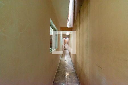 Entrada de casa para alugar com 2 quartos, 85m² em Vila Paulo Silas, São Paulo