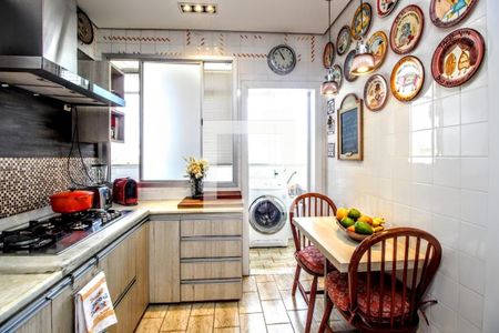 Apartamento à venda com 166m², 4 quartos e 2 vagasCozinha