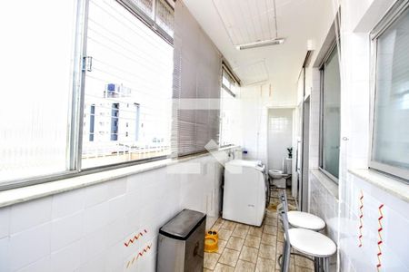 Apartamento à venda com 166m², 4 quartos e 2 vagasÁrea de serviço 