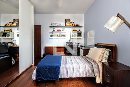 Apartamento à venda com 166m², 4 quartos e 2 vagasQuarto 3