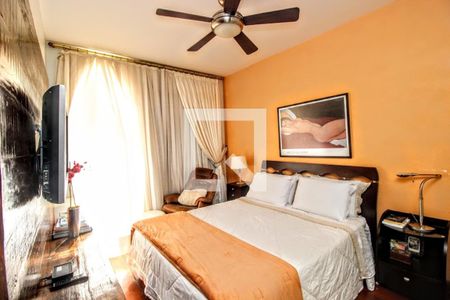 Apartamento à venda com 166m², 4 quartos e 2 vagasSuíte 