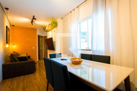 Sala de apartamento à venda com 2 quartos, 108m² em Vila Alzira, Santo André