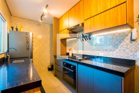 Apartamento à venda com 108m², 2 quartos e 3 vagas Apartamento à venda com 108m², 2 quartos e 3 vagasCozinha