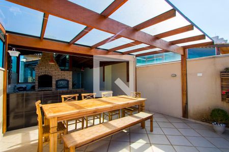 Apartamento à venda com 108m², 2 quartos e 3 vagas Apartamento à venda com 108m², 2 quartos e 3 vagasEspaço gourmet