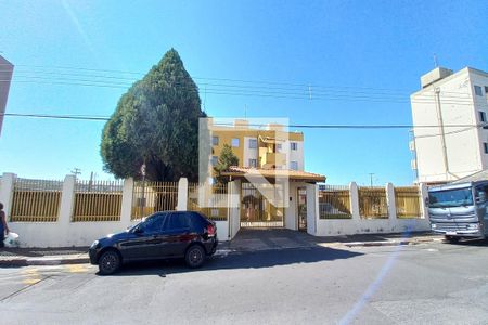 Apartamento à venda com 48m², 2 quartos e 1 vaga Apartamento à venda com 48m², 2 quartos e 1 vagaFachada e portaria