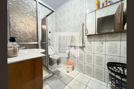 Casa à venda com 138m², 2 quartos e 2 vagas Casa à venda com 138m², 2 quartos e 2 vagasBanheiro