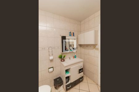 Casa à venda com 160m², 4 quartos e 3 vagas Casa à venda com 160m², 4 quartos e 3 vagasBanheiro