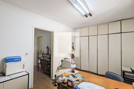 Casa à venda com 220m², 2 quartos e 2 vagas Casa à venda com 220m², 2 quartos e 2 vagasQuarto 2