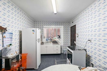 Casa à venda com 220m², 2 quartos e 2 vagas Casa à venda com 220m², 2 quartos e 2 vagasCozinha