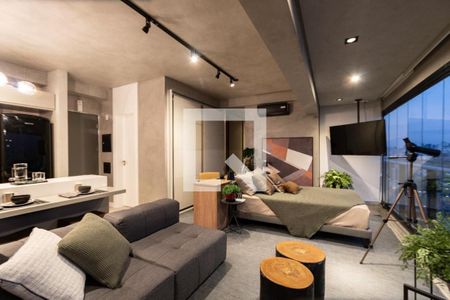 Detalhe - ambiente de estar e cama de casal de kitnet/studio à venda com 1 quarto, 39m² em Itaim Bibi, São Paulo