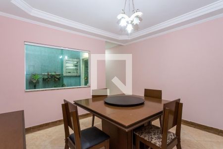 Casa à venda com 132m², 3 quartos e 2 vagas Casa à venda com 132m², 3 quartos e 2 vagasSala de Jantar