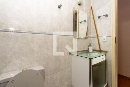 Casa à venda com 132m², 3 quartos e 2 vagas Casa à venda com 132m², 3 quartos e 2 vagasBanheiro Corredor