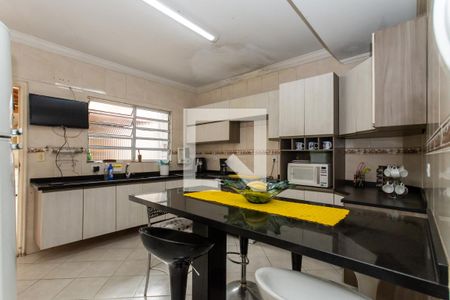 Casa à venda com 132m², 3 quartos e 2 vagas Casa à venda com 132m², 3 quartos e 2 vagasCozinha