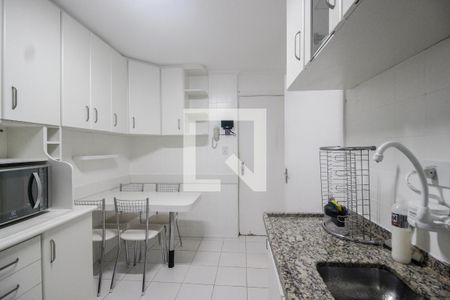 Apartamento para alugar com 90m², 2 quartos e 1 vaga Apartamento para alugar com 90m², 2 quartos e 1 vagaCozinha