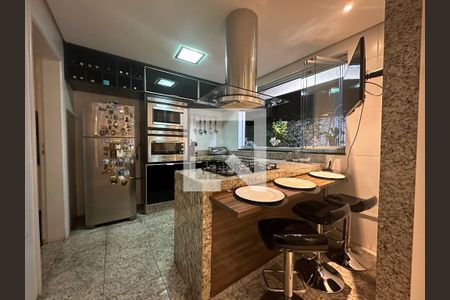 Cozinha de casa à venda com 3 quartos, 176m² em Buritis, Belo Horizonte