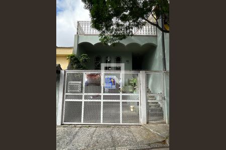 Fachada de casa à venda com 4 quartos, 402m² em Jardim Santa Mena, Guarulhos