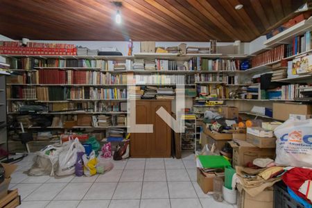 Biblioteca de casa à venda com 4 quartos, 402m² em Jardim Santa Mena, Guarulhos