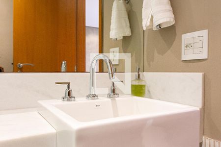 Apartamento à venda com 78m², 2 quartos e 2 vagasBanheiro