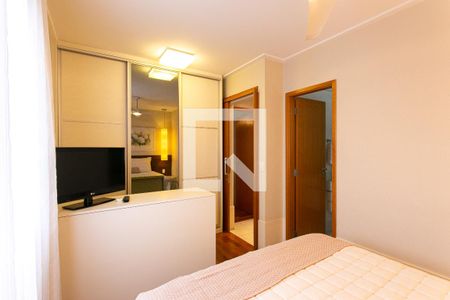 Apartamento à venda com 78m², 2 quartos e 2 vagasQuarto 2